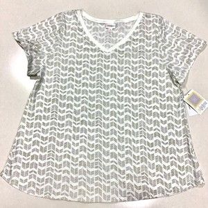 LuLaRoe Gold Chevron V-Neck Shirt